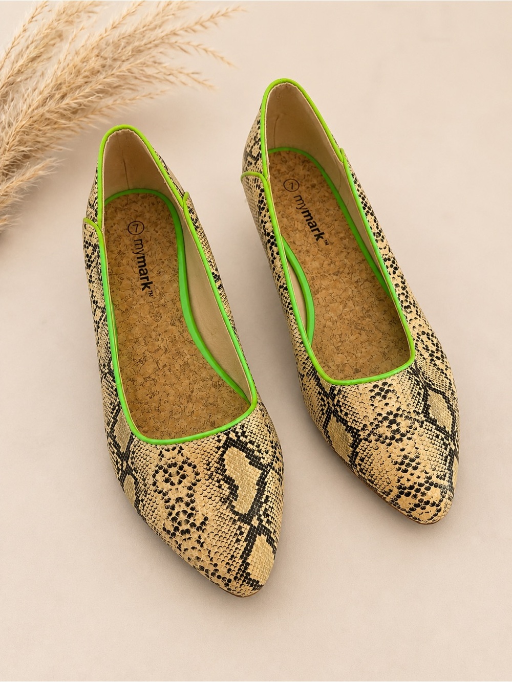 MyMark Snakeskin Print Wedge Flats Size 7 NWT Neon Green Trim Slip On Shoes
